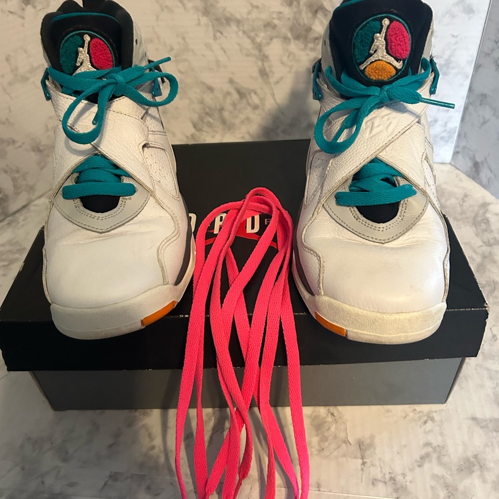 AIR JORDAN RETRO  Size 6.5Y